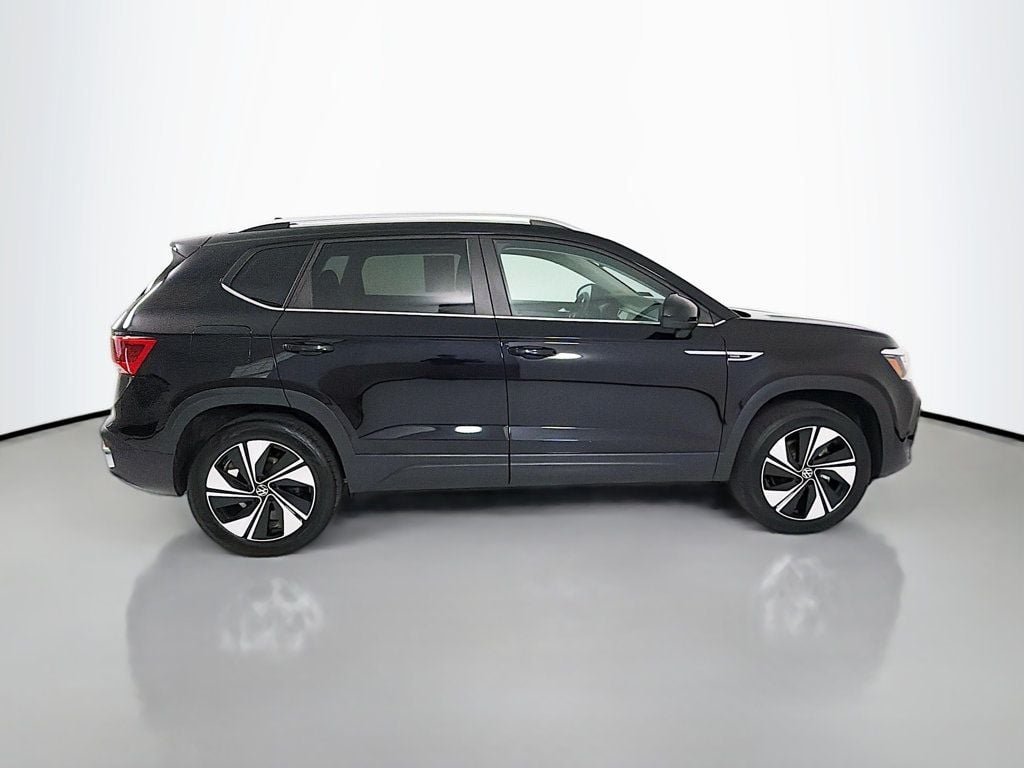Used 2023 Deep Black Pearl Volkswagen SE 4MOTION image 8