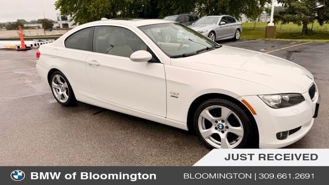 Used 2009 Alpine White BMW 328i xDrive image 1