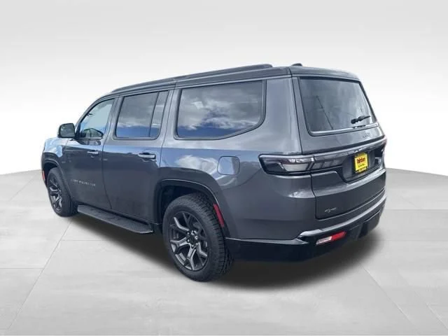 New 2026 Baltic Gray Metallic Clearcoat Jeep Upland image 5