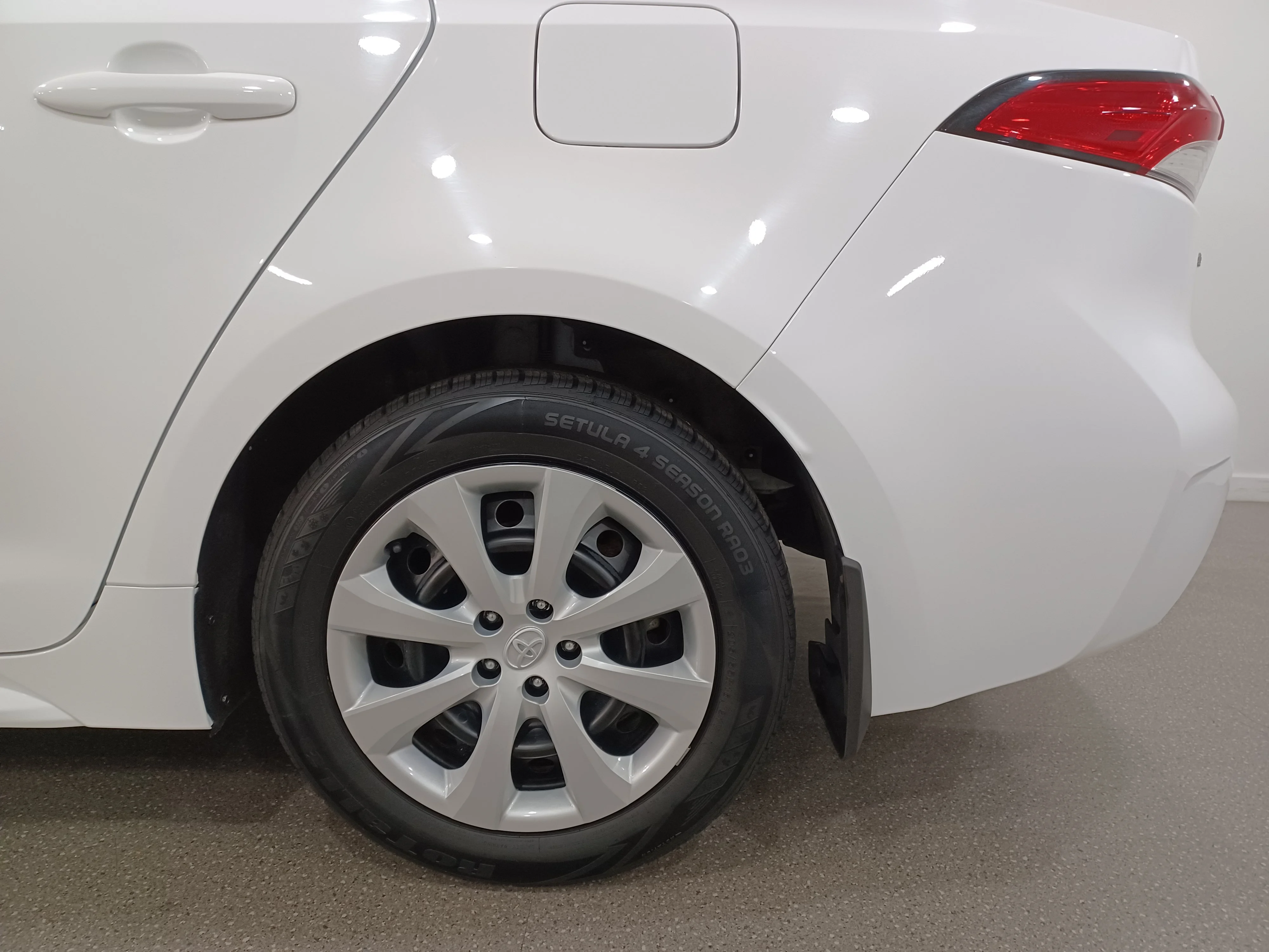 Certified Used 2022 White Toyota LE*Great on Fuel | Adaptive Cruise | Htd Seats | Park Assist | Lane Keep Assist | Blind Spot Detect image 19