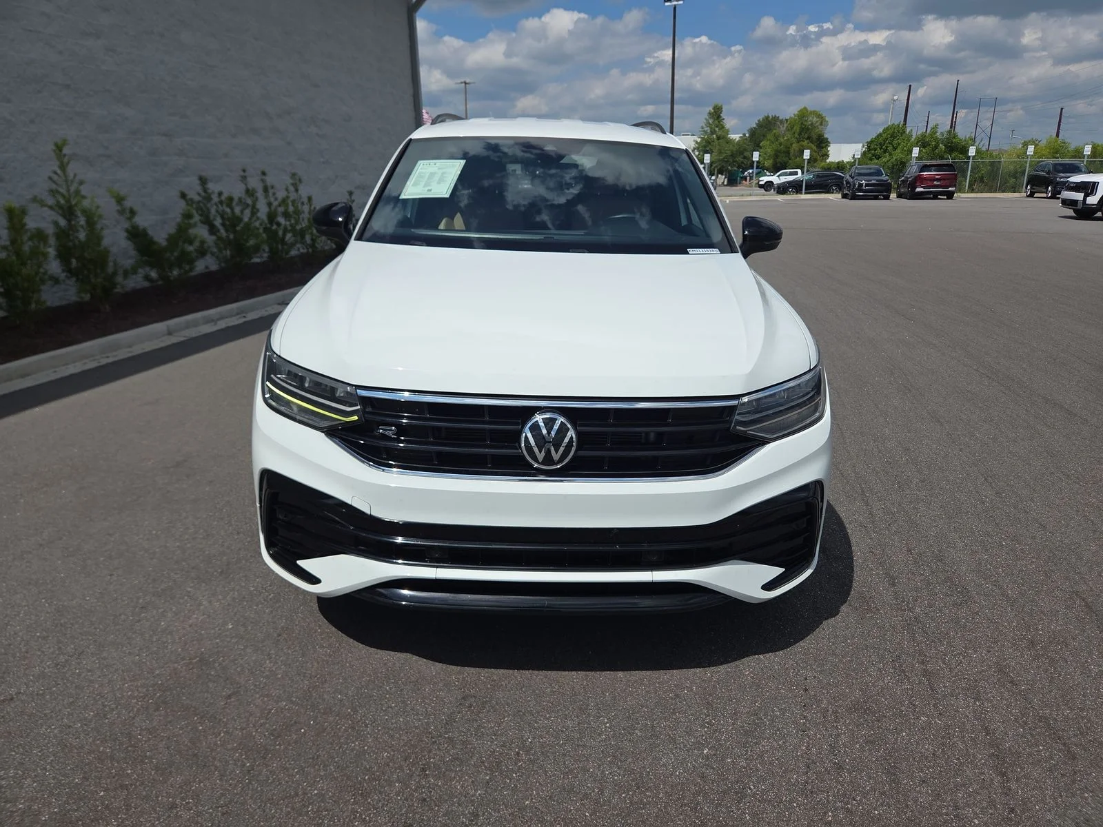 Used 2022 Pure White Volkswagen 2.0T SE R-Line Black image 10