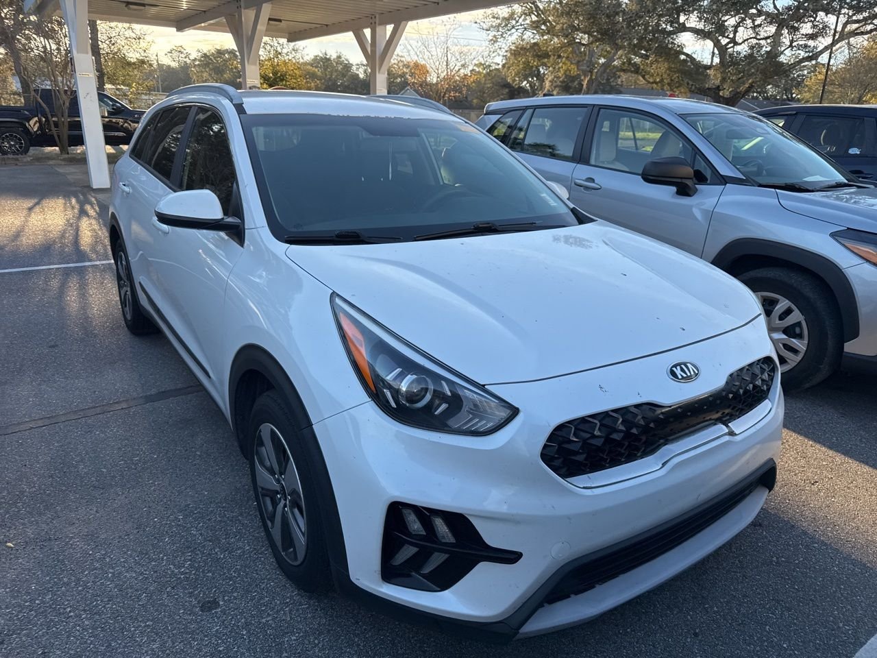 Used 2020 Kia Niro LX with VIN KNDCB3LC2L5377161 for sale in Fort Walton Beach, FL