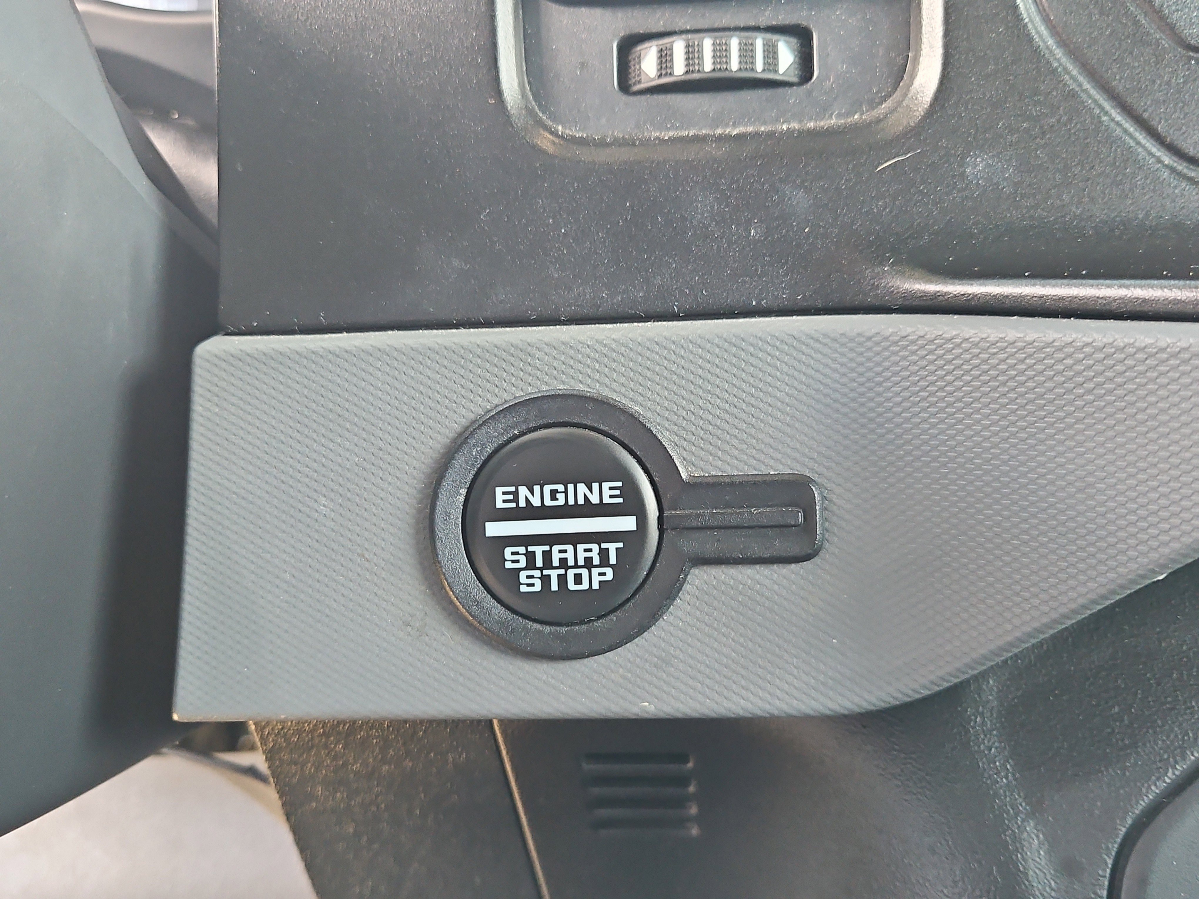 Used 2021 Blue Ford Base image 28