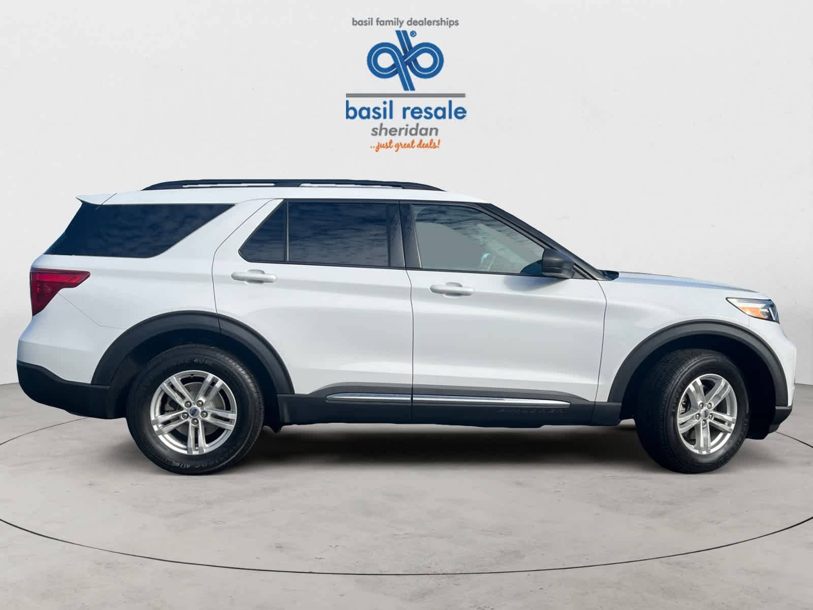Used 2020 Oxford White Ford XLT image 8