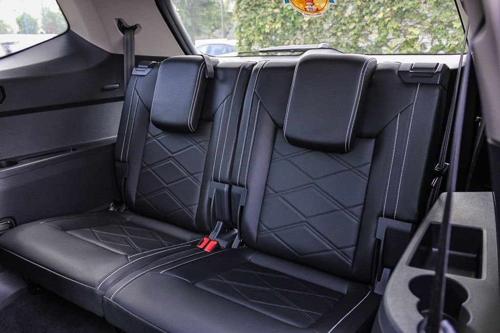 Used 2026 Gray Volkswagen 2.0T SE w/Technology image 19