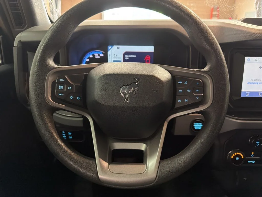 Used 2023 Red Ford Base image 16