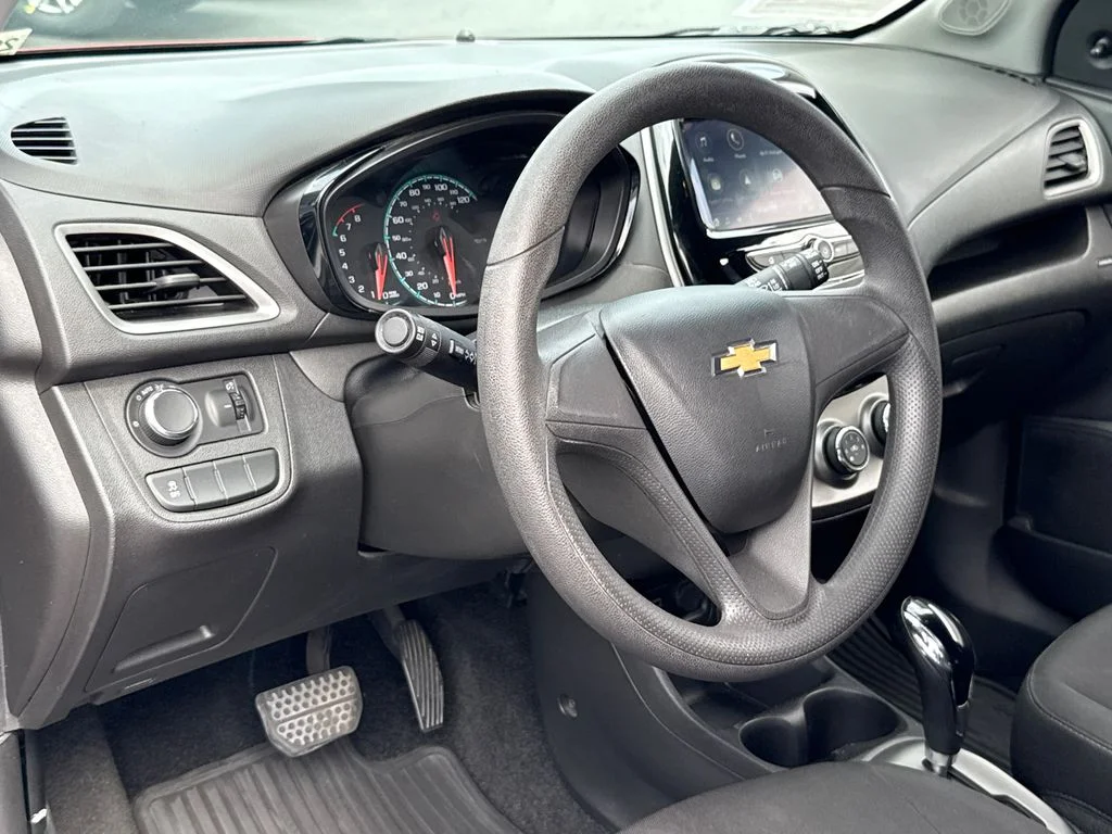 Used 2022 Red Chevrolet LS image 29