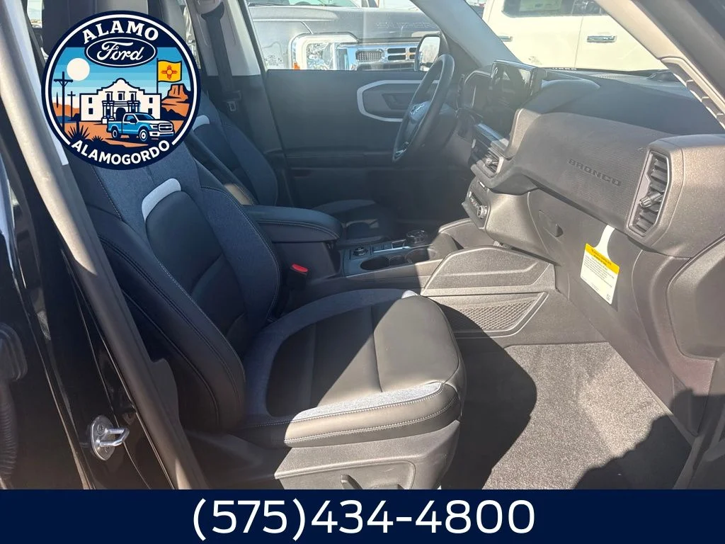 New 2025 Shadow Black Ford Outer Banks® image 19