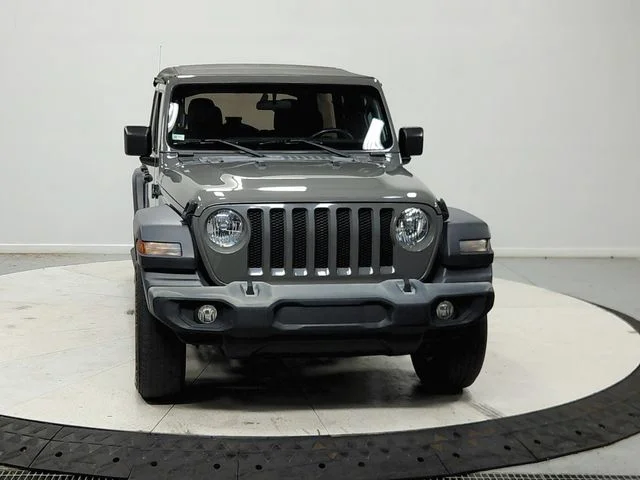 Used 2022 Gray Jeep Unlimited Sport S image 3