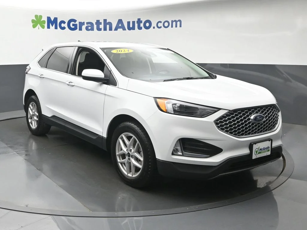 Certified Used 2024 White Ford SEL image 2