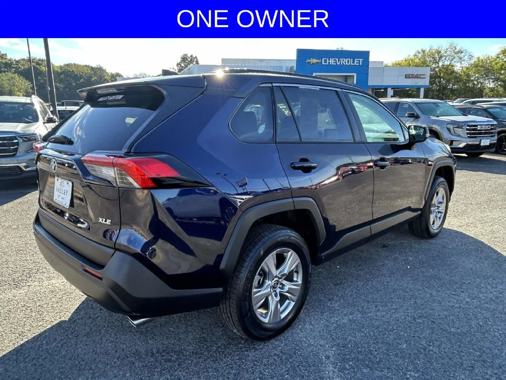 Used 2025 Blue Toyota XLE image 4
