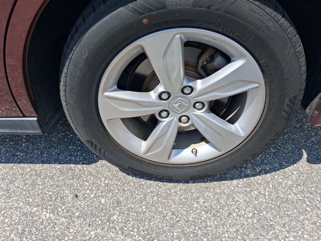 Used 2019  Honda EX image 10