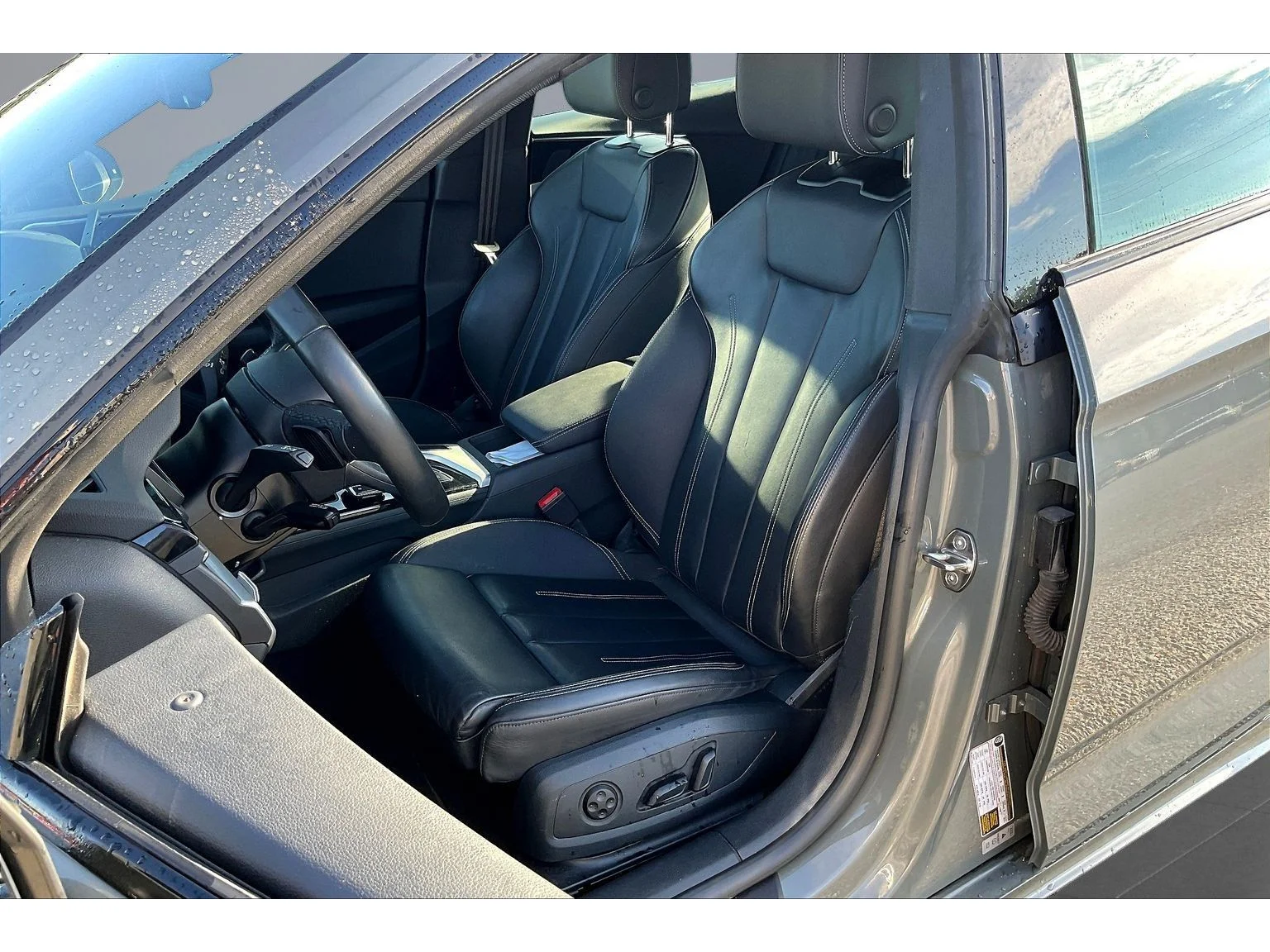 Used 2025 Black Audi S line Premium image 17