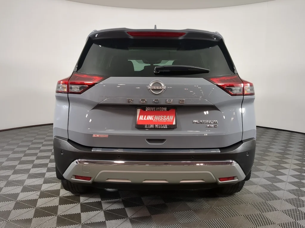 Certified Used 2023 Boulder Gray Pearl Nissan Platinum image 8