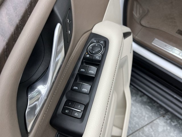 Used 2024 White Frost Tricoat GMC Denali image 9