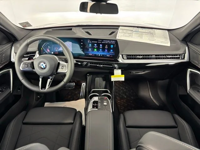 New 2026 Vegas Red Metallic BMW xDrive28i image 31