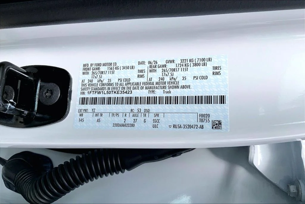 New 2026 Oxford White Ford XL image 21