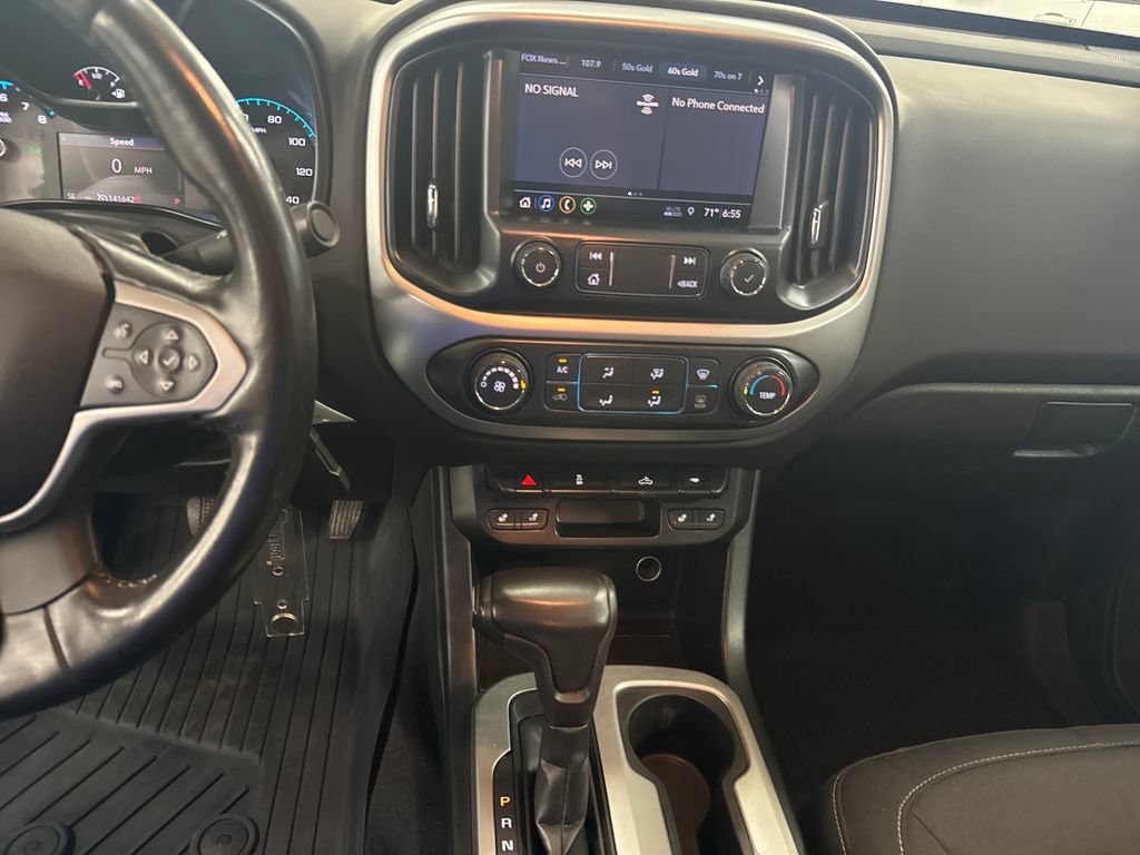 Certified Used 2019 BLACK Chevrolet 4WD LT image 17