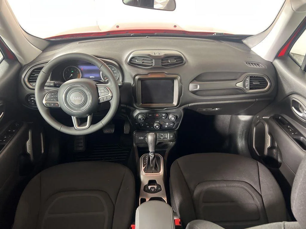 Used 2022 Colorado Red Clearcoat Jeep Latitude image 21