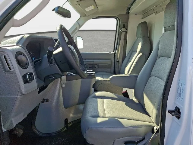 New 2027 Oxford White Ford Base image 8