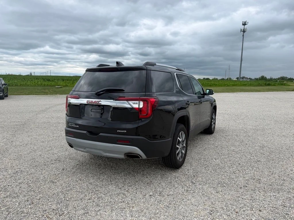 Used 2023 Black GMC SLT image 3