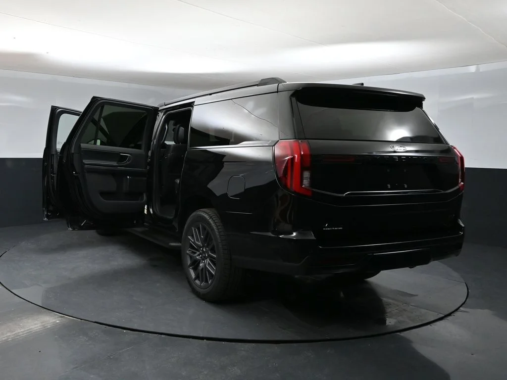 New 2026 Black Ford Platinum image 41