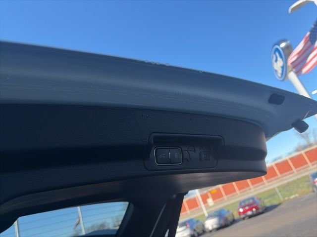 New 2026 Star White Metallic Tri-Coat Ford Tremor® image 45