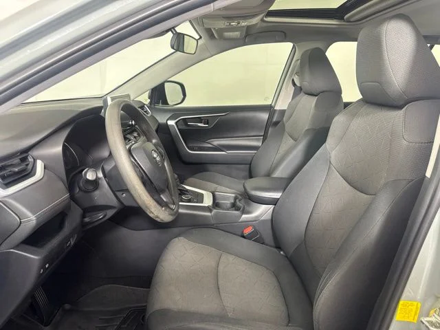 Used 2019 Lunar Toyota XLE image 11