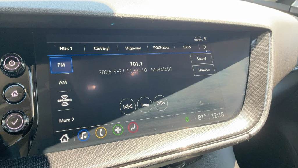 Used 2022 White Buick Preferred image 11