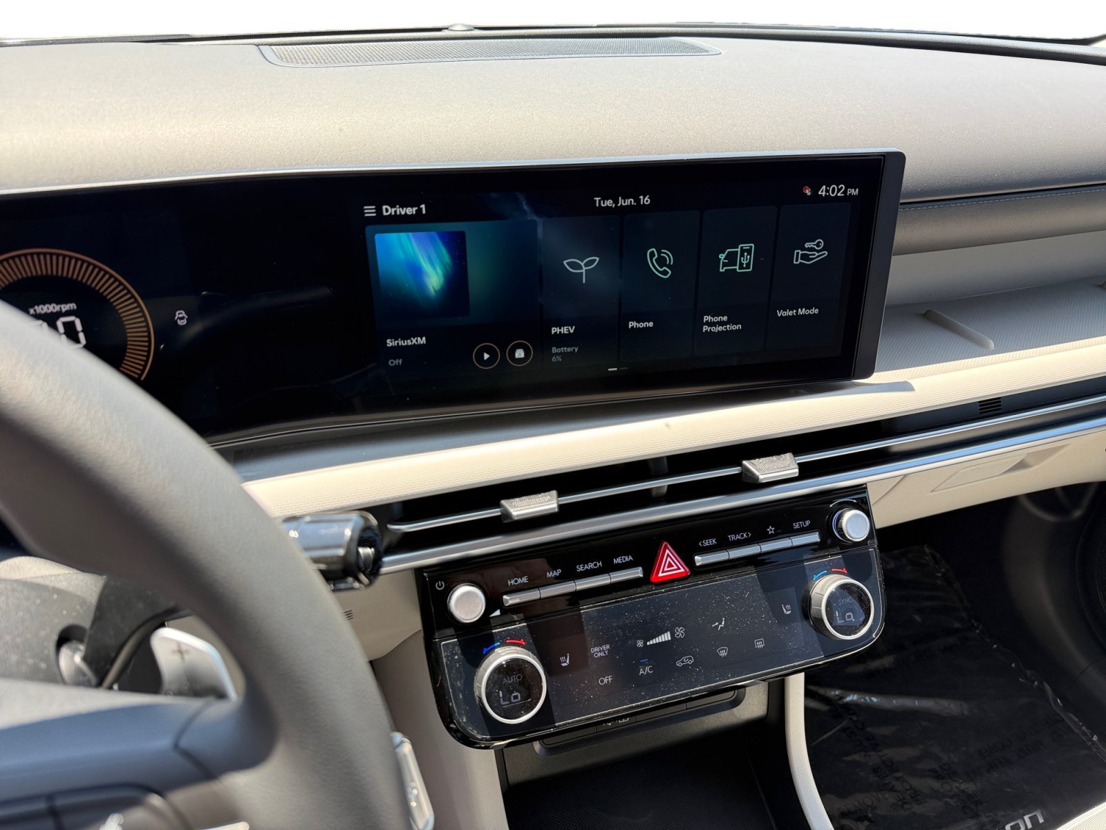 New 2026 Cashmere Bronze Hyundai SEL image 12
