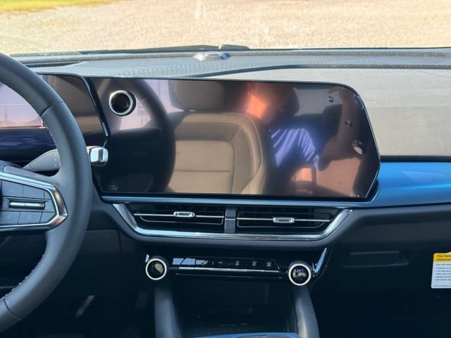 2026 Chevrolet Equinox EV 2LT - Photo 8
