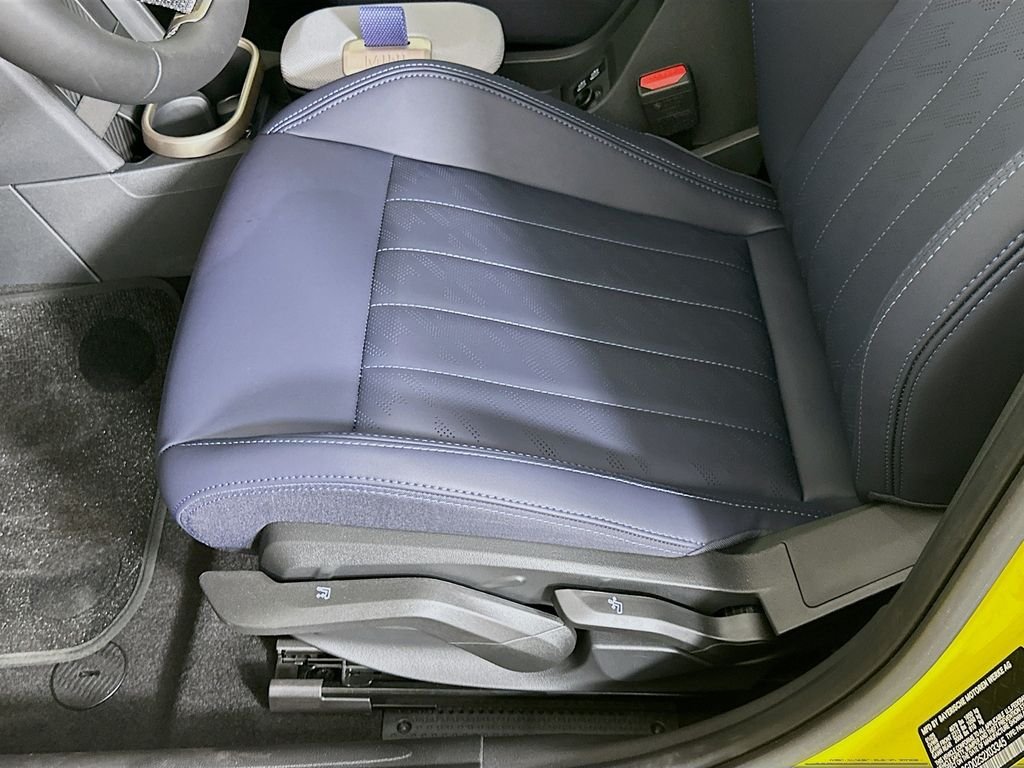 Used 2025 Yellow MINI Signature Plus image 20