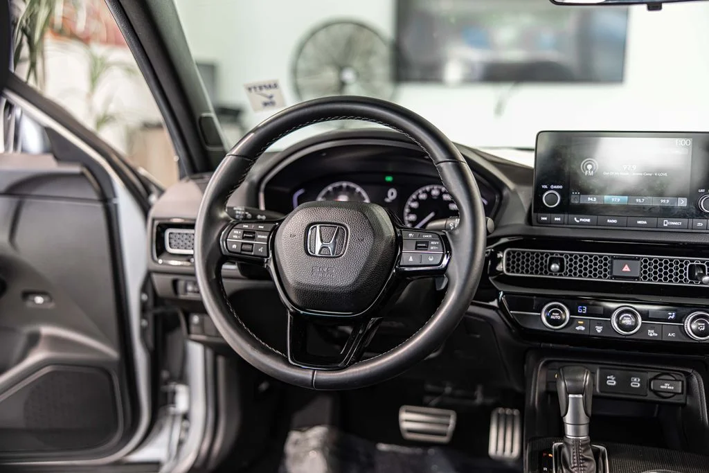 Used 2025 Silver Honda Sport image 33