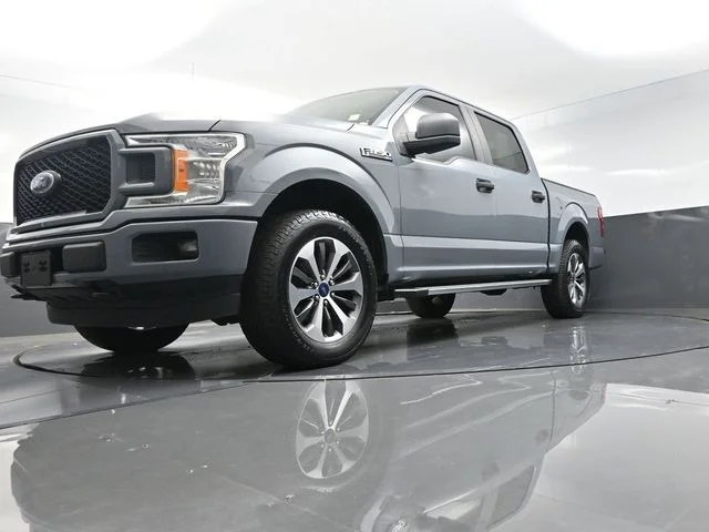 Used 2019 Black Ford XL image 11
