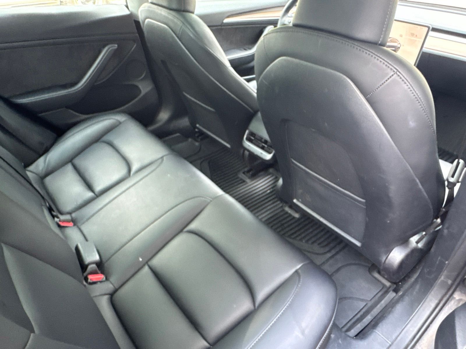 Used 2023  Tesla Base image 26