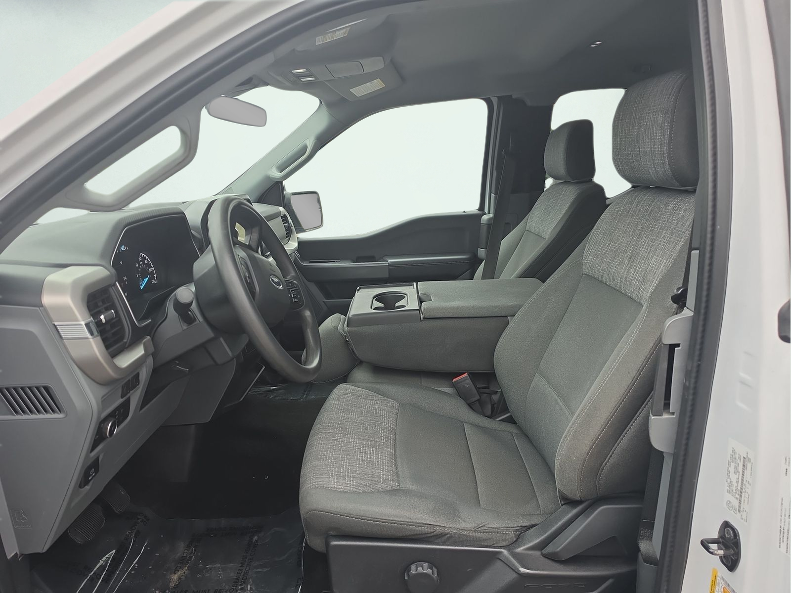 Used 2022 Oxford White Ford XLT image 10