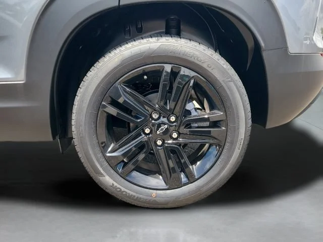 New 2026 Sterling Gray Metallic Chevrolet LT image 35