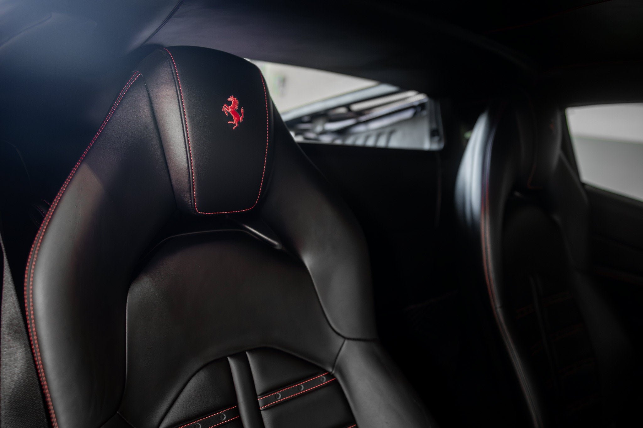 Used 2016 Nero Ferrari 2dr Cpe image 16