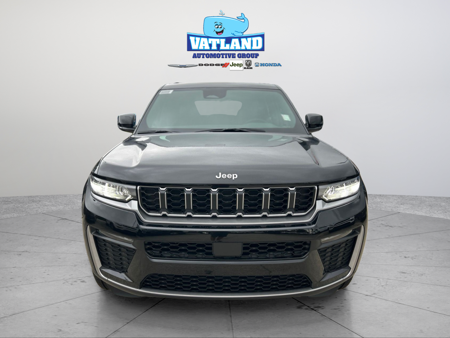 New 2026 Diamond Black Crystal Pearlcoat Jeep Limited image 21