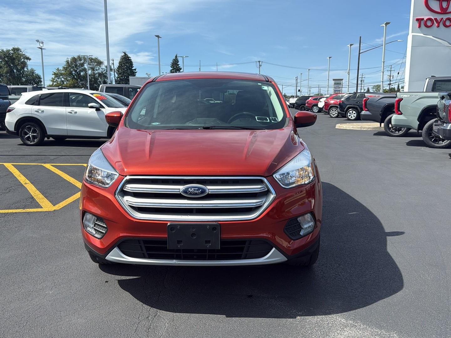 Used 2019 Sedona Orange Ford SE image 8