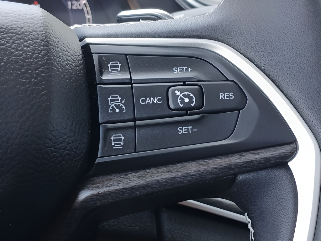 Used 2023 Gray Jeep Limited image 22