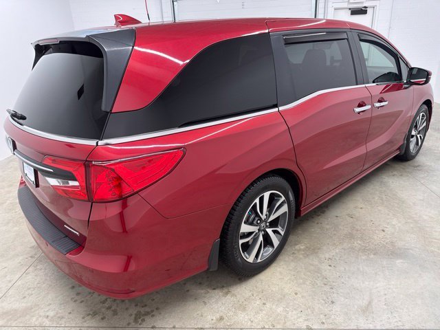 Used 2022 Radiant Red Honda Touring image 5