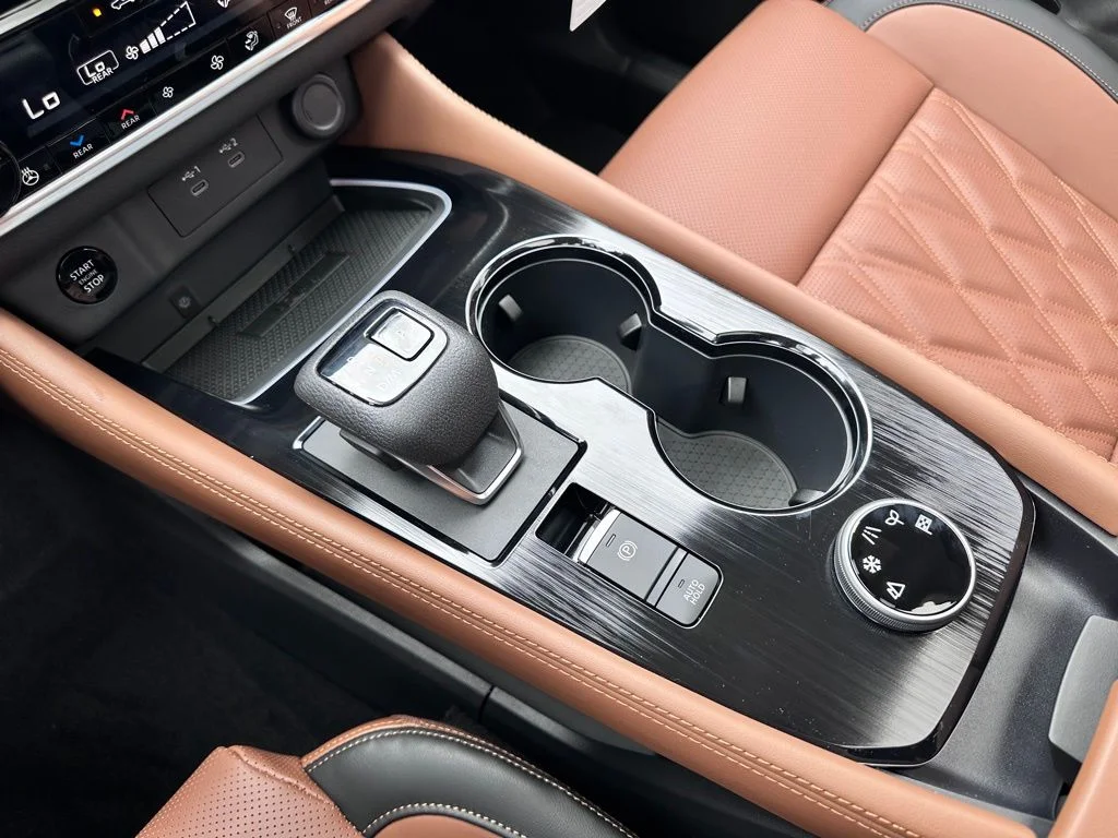 New 2026 Scarlet Ember Tintcoat Nissan Platinum image 30