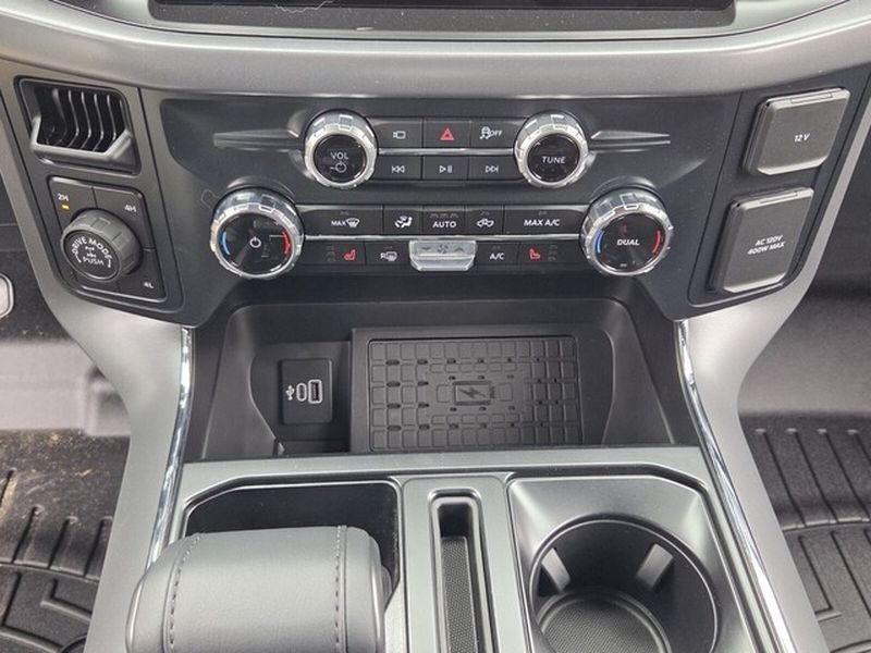 New 2026 Iconic Silver Metallic Ford XLT image 17