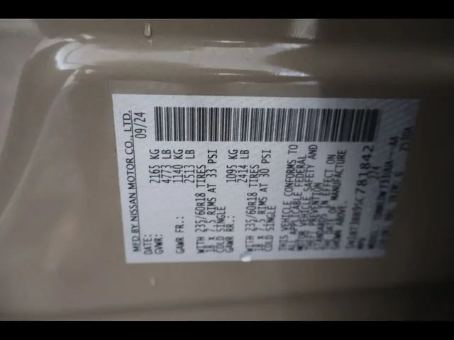 Used 2025 Beige/tan Nissan SV image 29