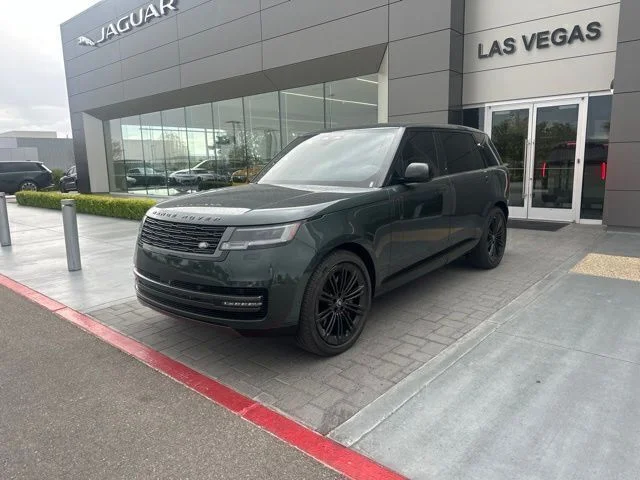 2025 Land Rover Range Rover 4.4 SE LWB 7's photo