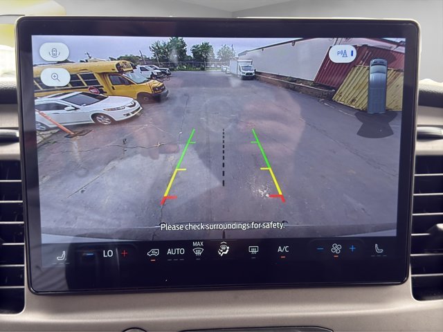 Used 2022 White Ford XLT image 26