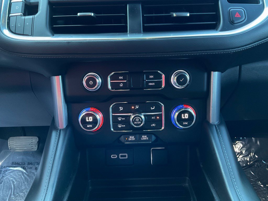 Used 2022 Black GMC SLE image 19