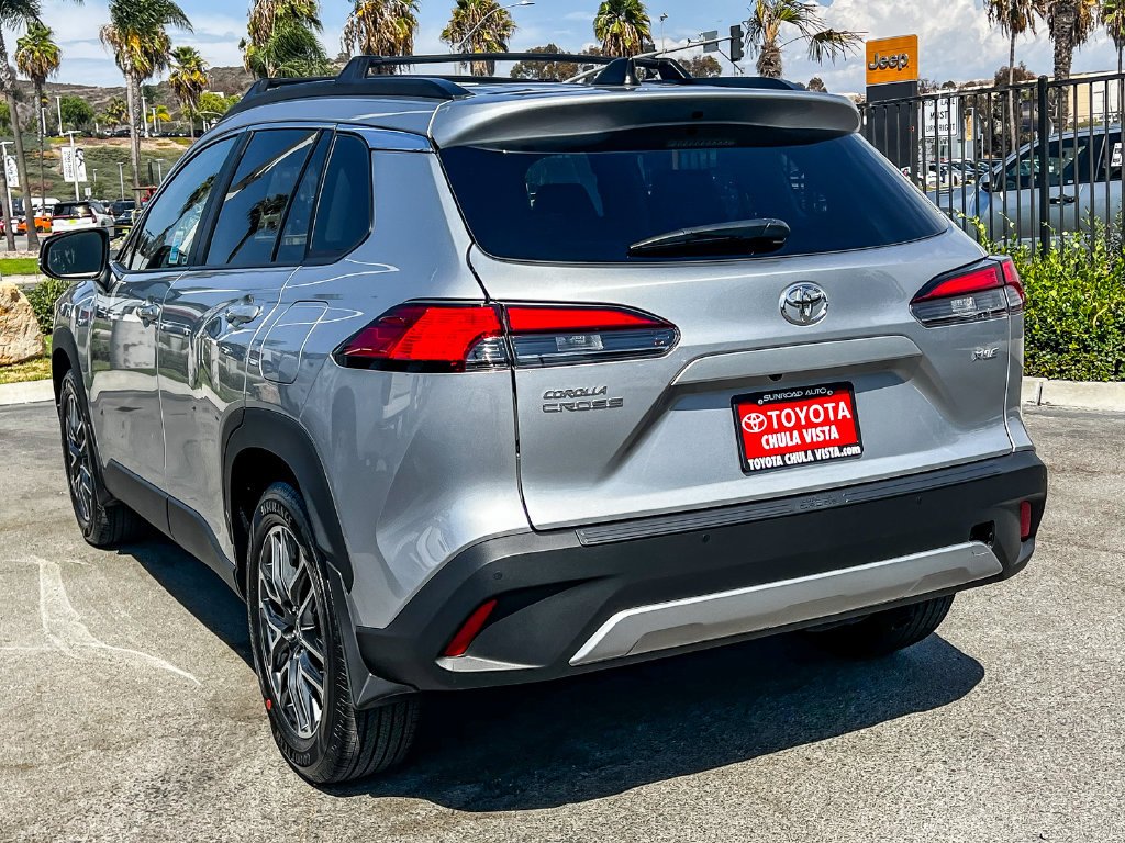 Used 2026 Silver Toyota XLE image 4