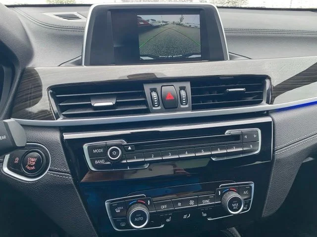 Used 2018 Jet Black BMW xDrive28i image 15